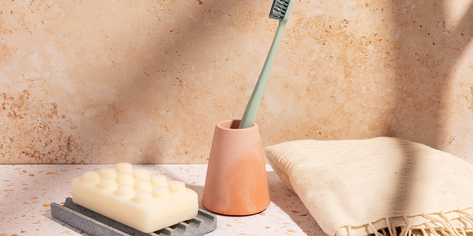 pretti.cool soap dish + toothbrush holder