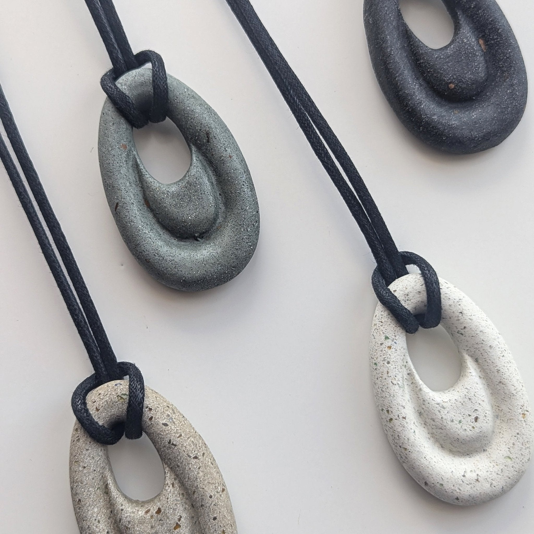 Ripple Concrete Necklace | Dark Green Terrazzo - Pretti.Cool