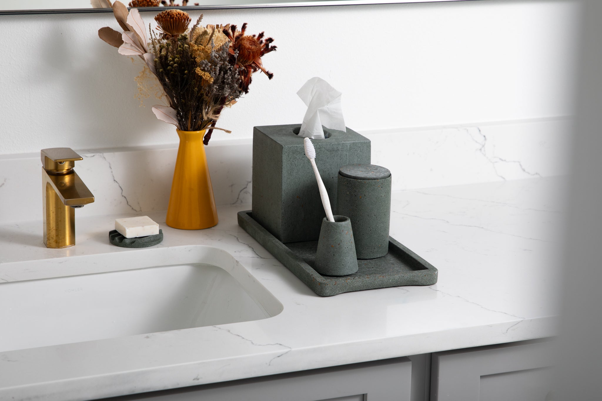 Decorative Tray | Dark Green Terrazzo - Pretti.Cool