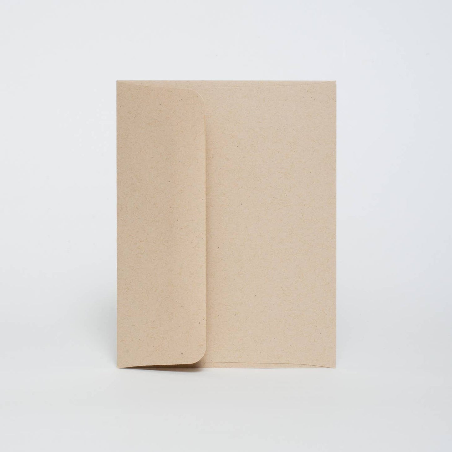 The included envelope for the card comes in kraft.