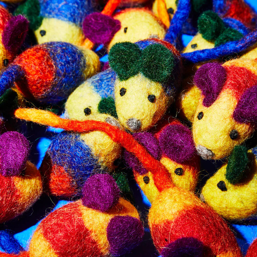 Felted wool mouse cat toys.