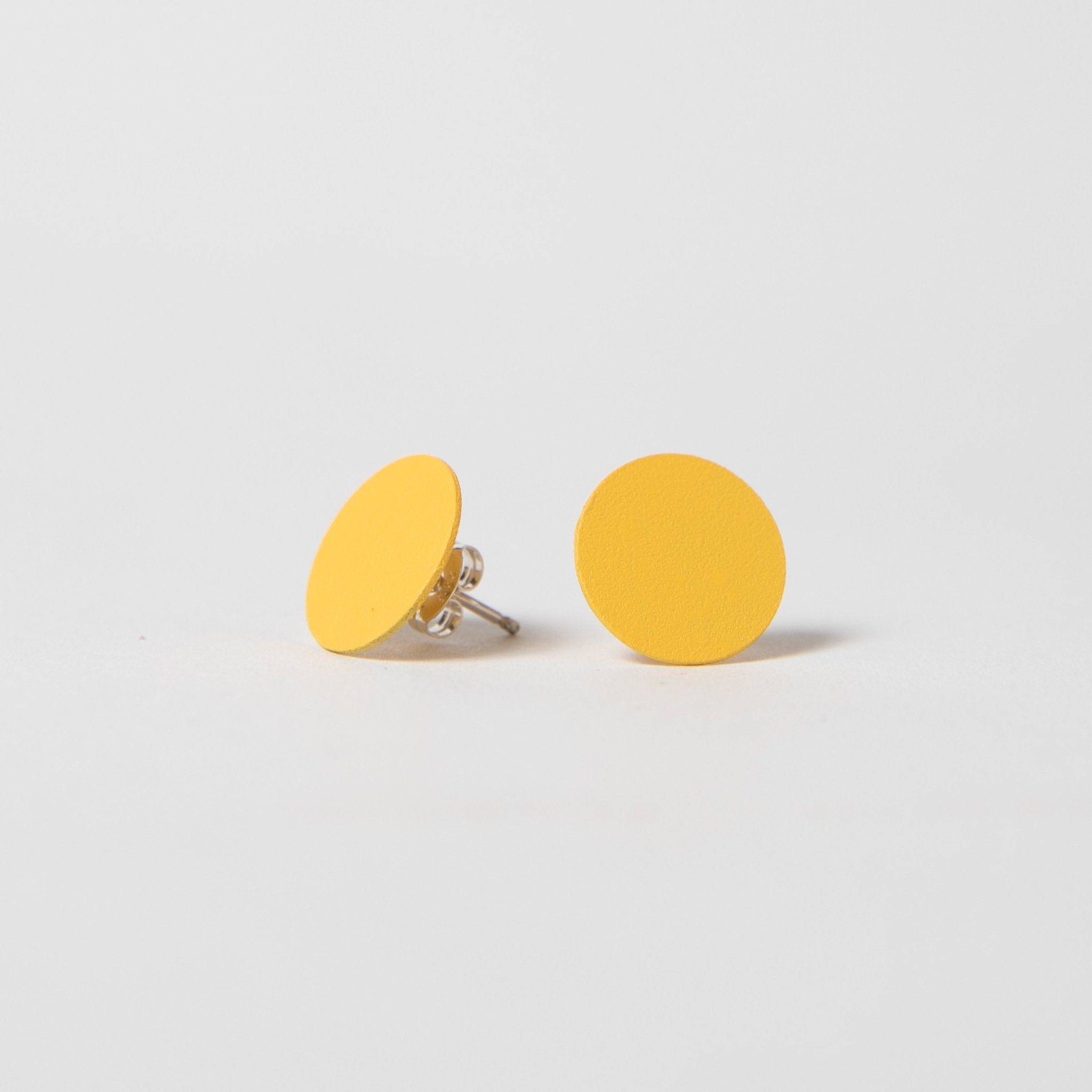 Dot Earrings - pretti.cool