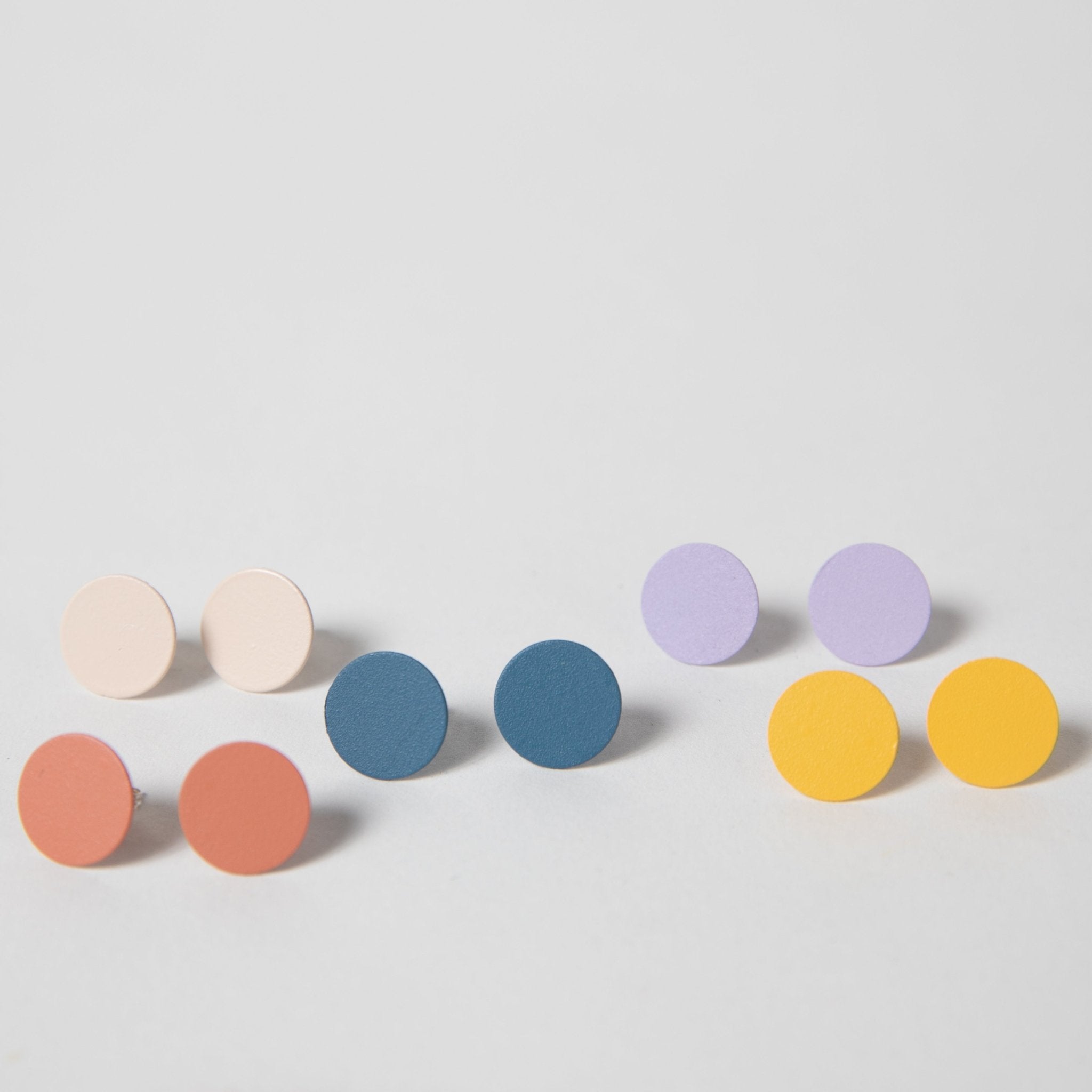 Dot Earrings - pretti.cool